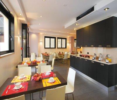 Alfred Monaco - Ex Forum - Renove Hotel 3*