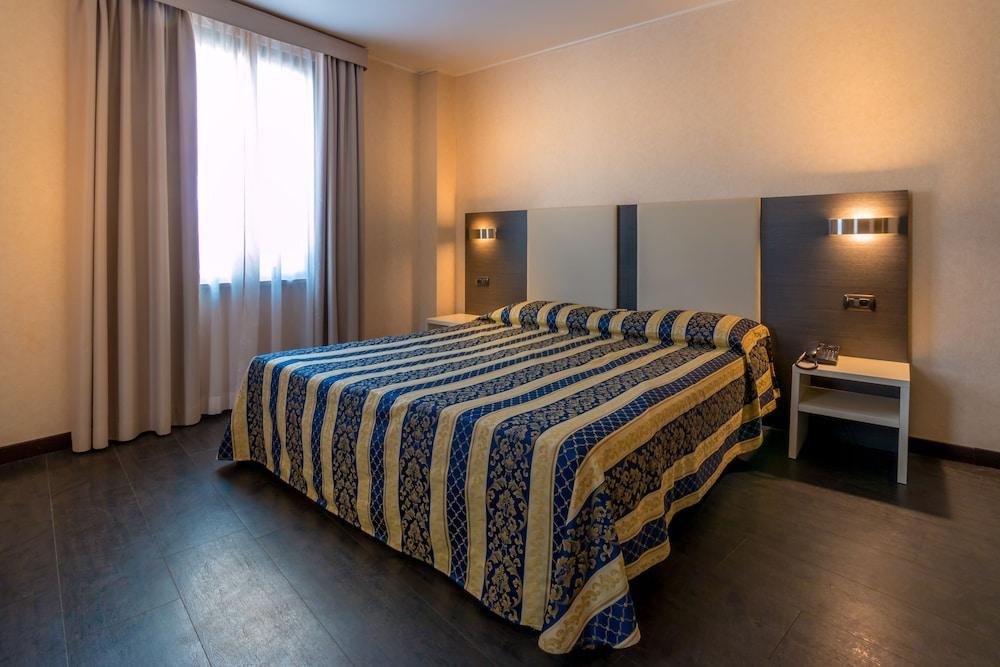 Hotel Alfred Monaco - Ex Forum - Renove