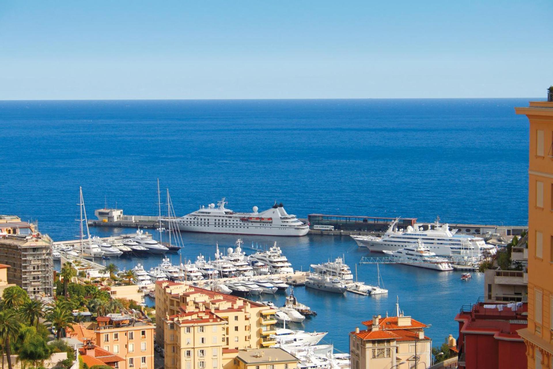 Alfred Monaco - Ex Forum - Renove Hotel 3*