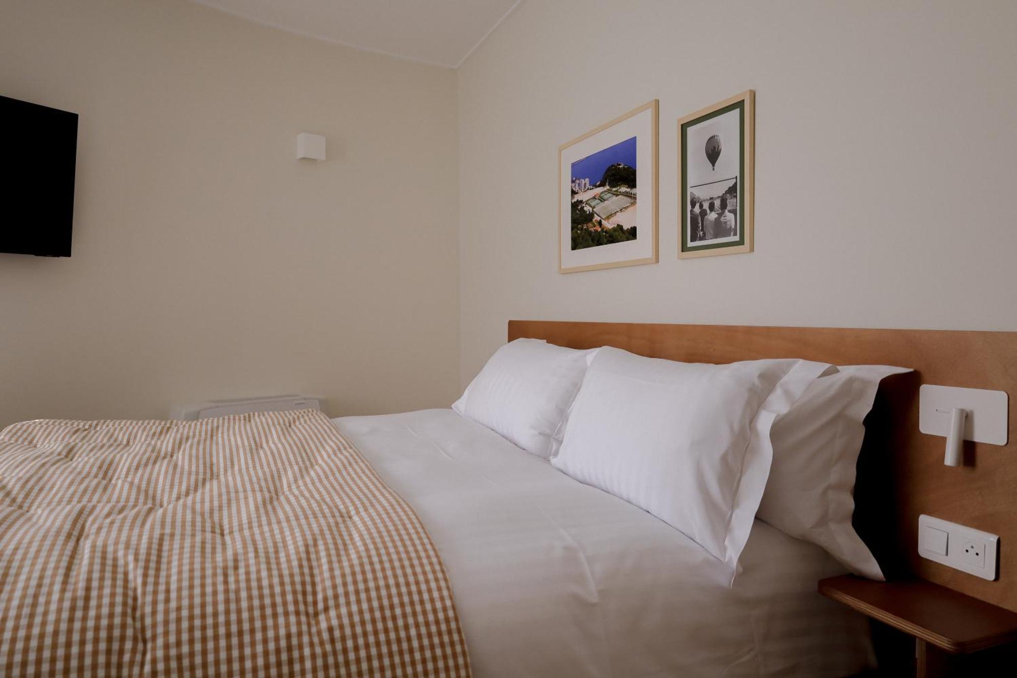 Alfred Monaco - Ex Forum - Renove Hotel 3*
