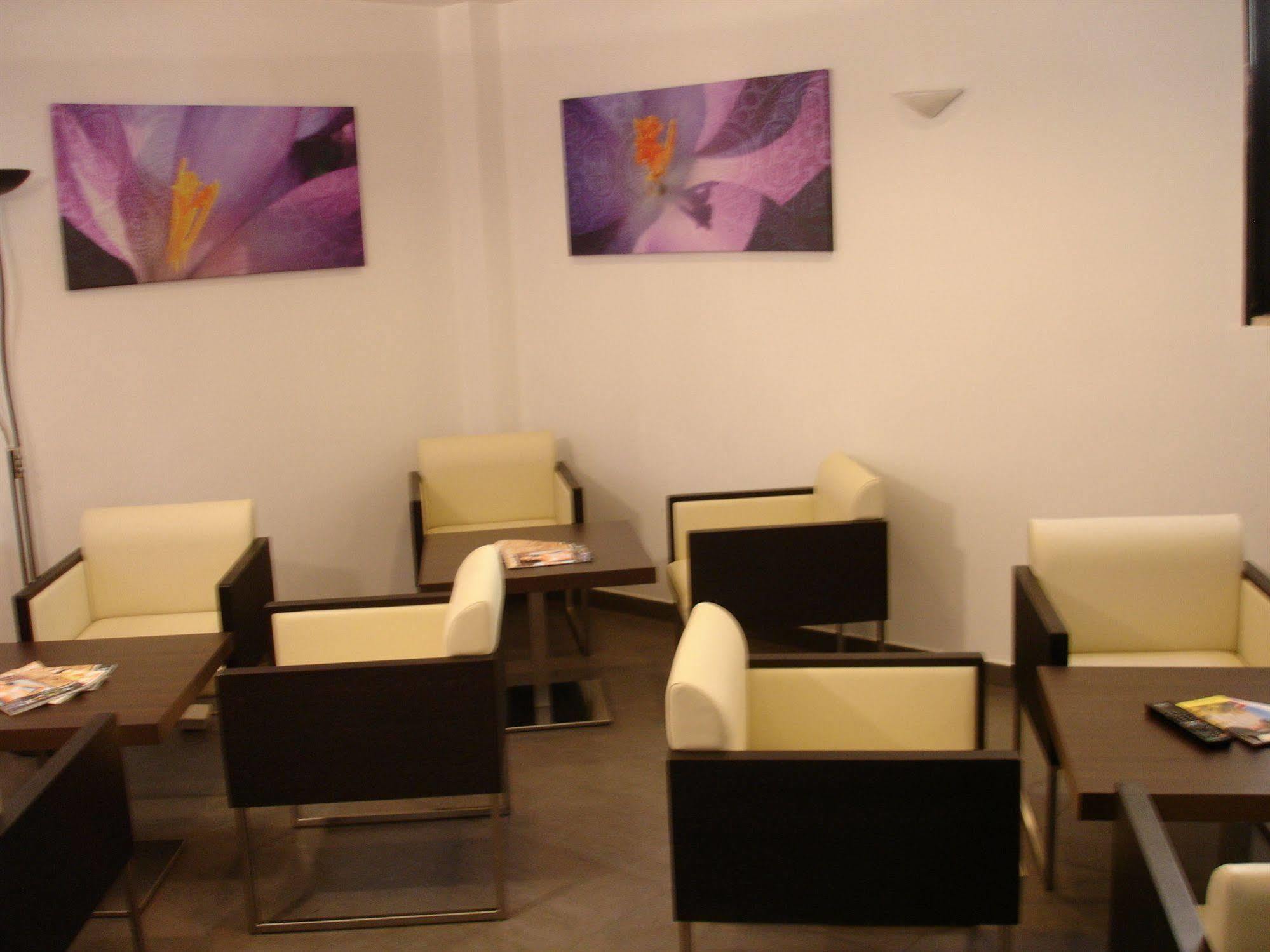 Alfred Monaco - Ex Forum - Renove